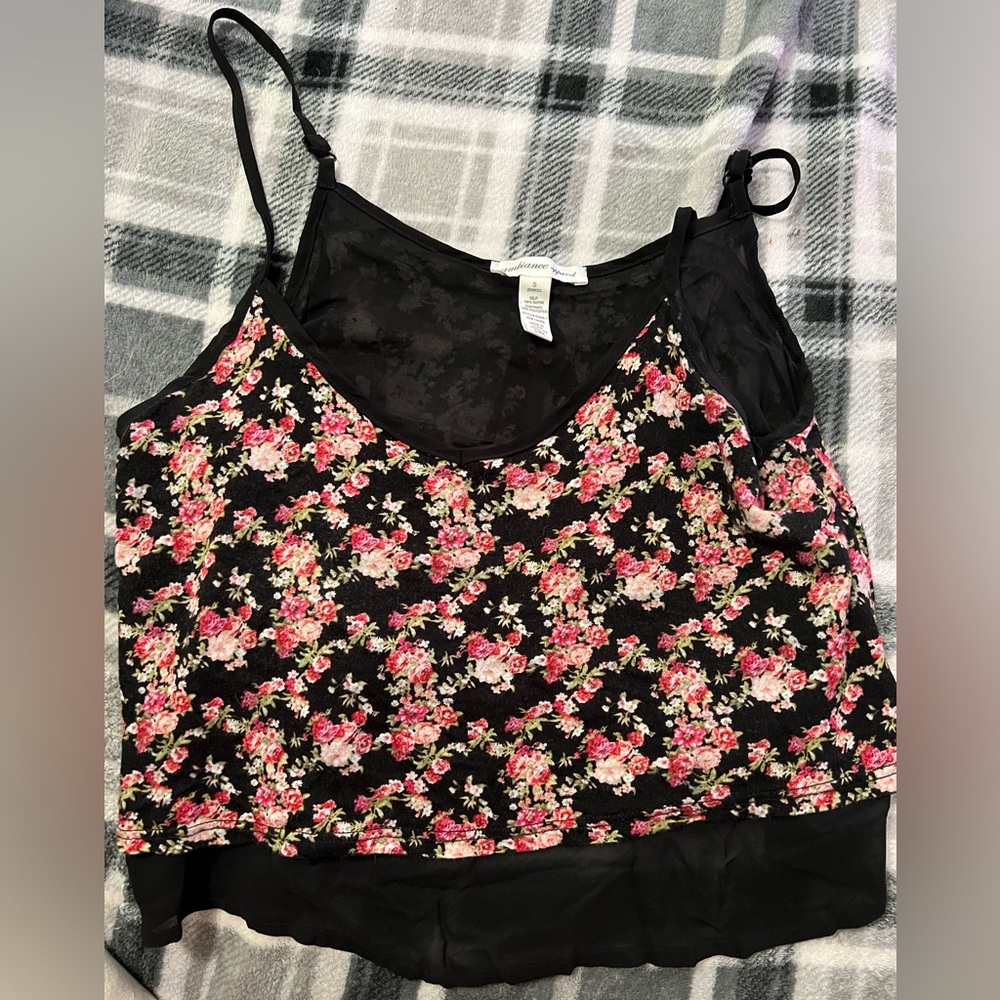 Black & Pink Floral Tank top Croptop